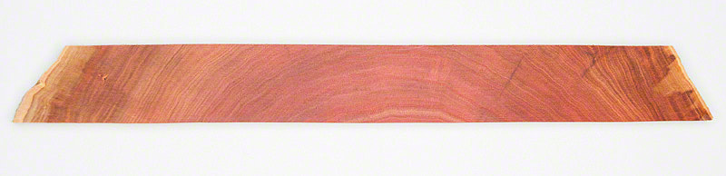 ピンクアイボリーの板の断面の画像